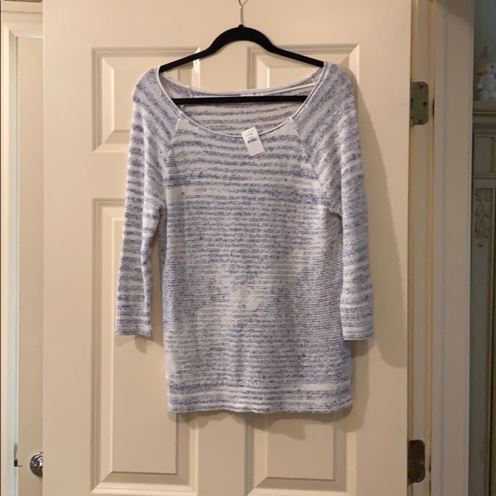 GAP sweater